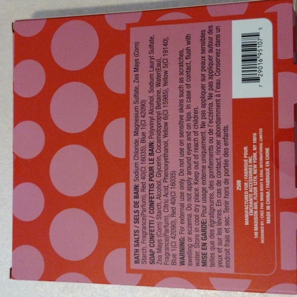 Bath Sparkle Box - Pink and Blue Vanilla Marshmallow Set - Picture 3 of 3